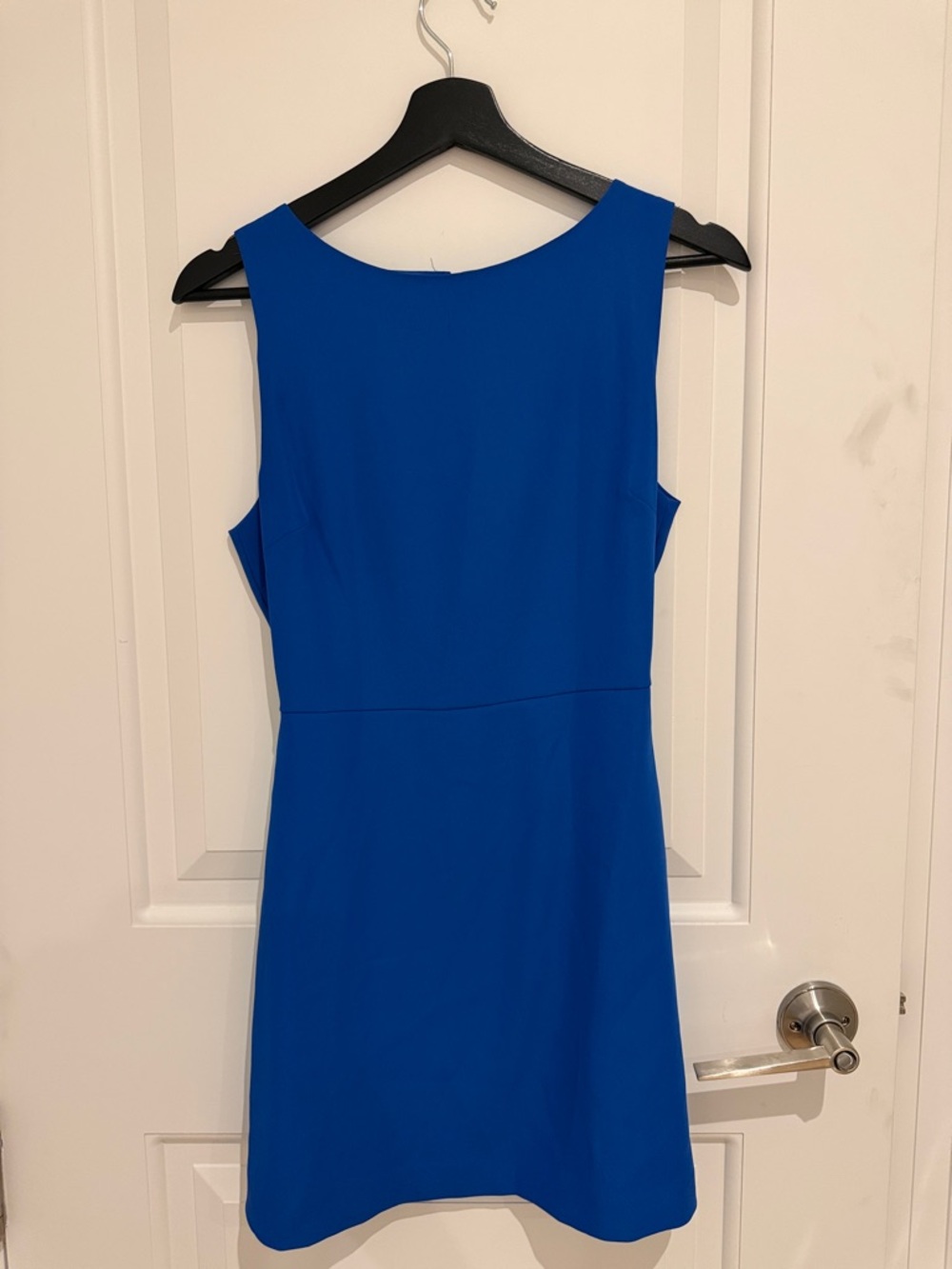 Classic Sleeveless Royal Blue Dress With Key Hole Back